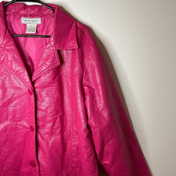 Hot pink crinkled vegan leather pointed collar button down pockets trench coat! - Picture 3 of 14